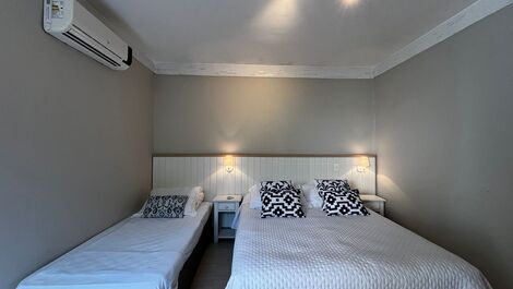 Baleia, 6 dormitórios, piscina, espaço gourmet, em condomínio fechado