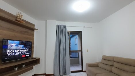 132 - Ubicado en Avenida Principal de Bombas - Apartamento con 02...