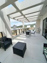 Beautiful duplex penthouse with sea views in Mariscal, Bombinhas