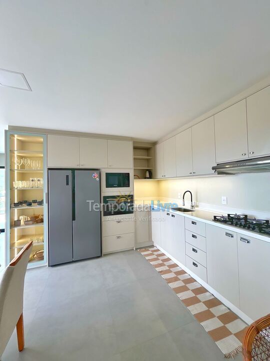 Apartment for vacation rental in Bombinhas (Mariscal)