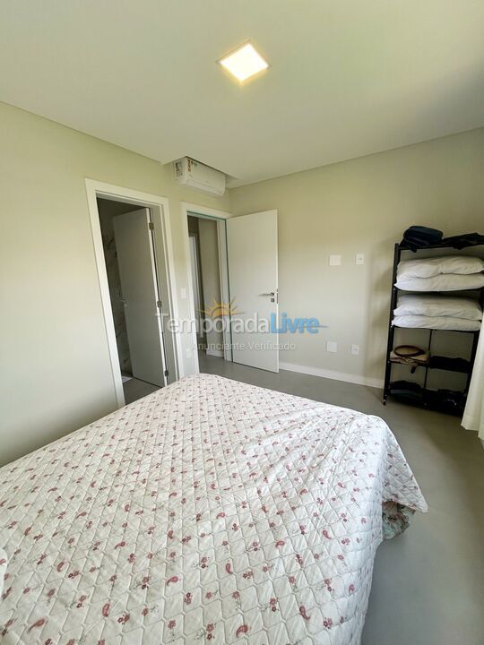 Apartment for vacation rental in Bombinhas (Mariscal)