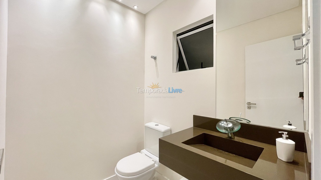 Apartamento para alquiler de vacaciones em Itapema (Meia Praia)