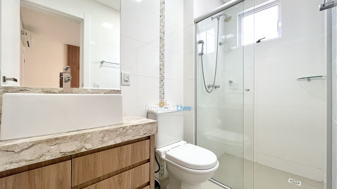 Apartamento para alquiler de vacaciones em Itapema (Meia Praia)