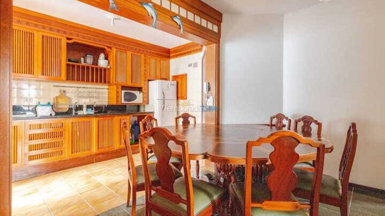 Apartamento para alquiler de vacaciones em São Sebastião (Pontal da Cruz)