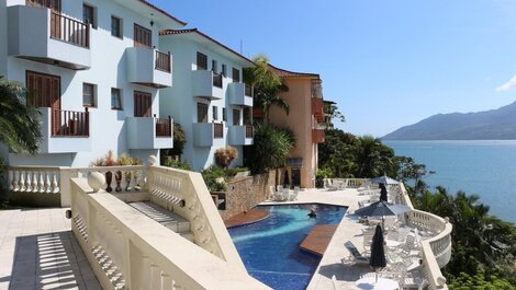 ¡Un Oasis en São Sebastião! Apartamento con vistas al mar ¡Fantástico!