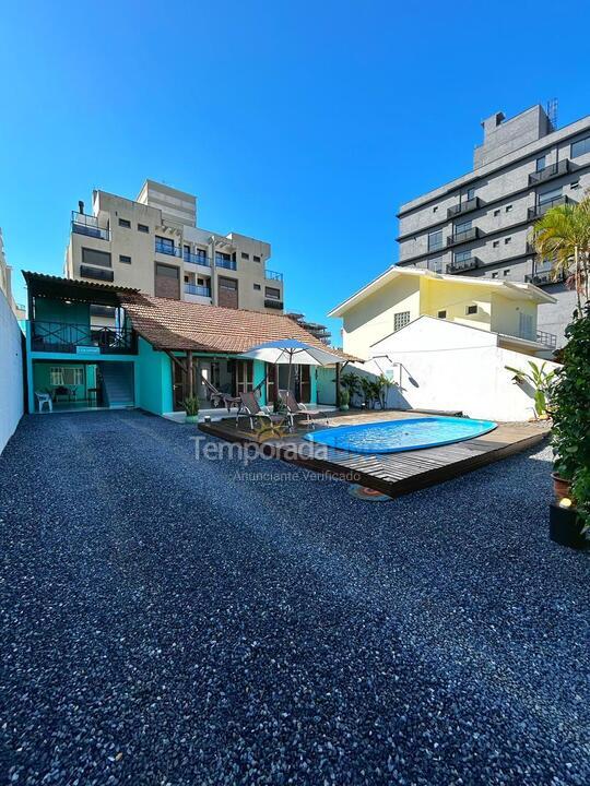 House for vacation rental in Bombinhas (Mariscal)