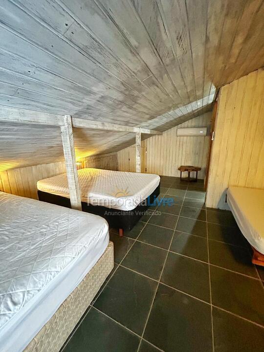 House for vacation rental in Bombinhas (Mariscal)