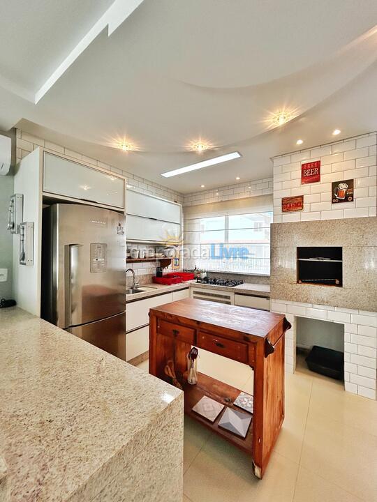 Casa para alquiler de vacaciones em Bombinhas (Canto Grande)