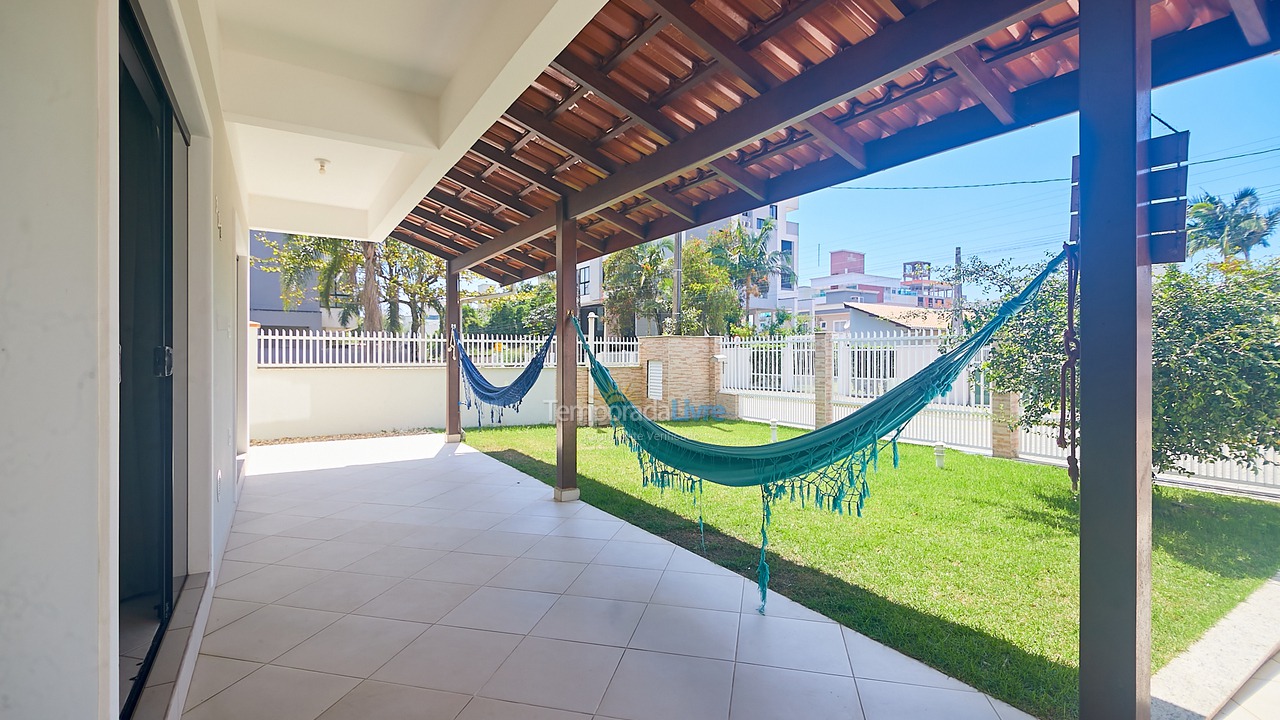 Casa para alquiler de vacaciones em Bombinhas (Mariscal)