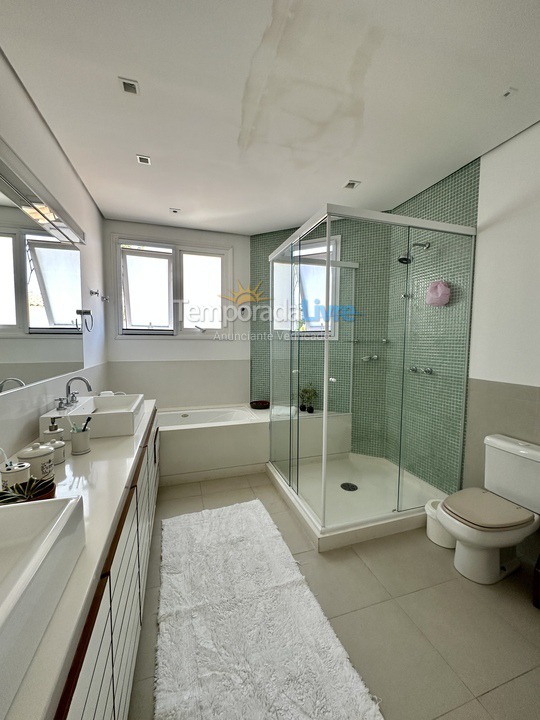 Casa para aluguel de temporada em São Sebastião (244)