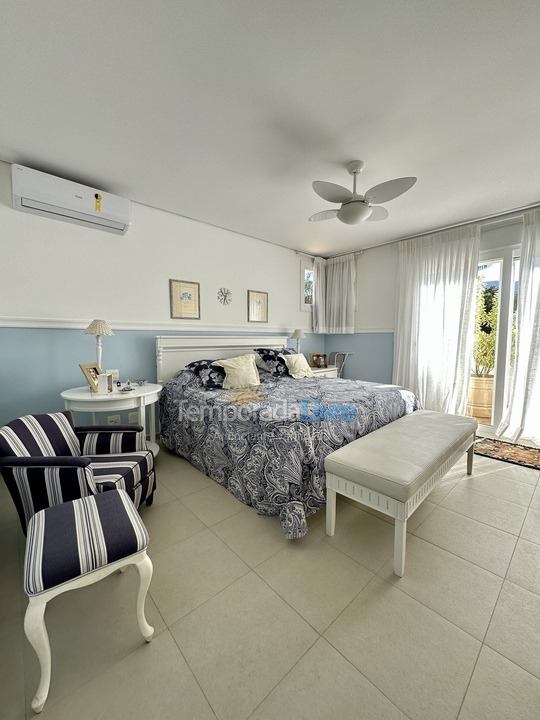 Casa para aluguel de temporada em São Sebastião (244)