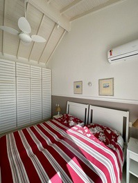 Baleia, 8 suítes, piscina priv., espaço gourmet, 16 pessoas