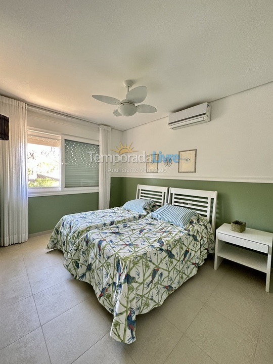 Casa para aluguel de temporada em São Sebastião (244)