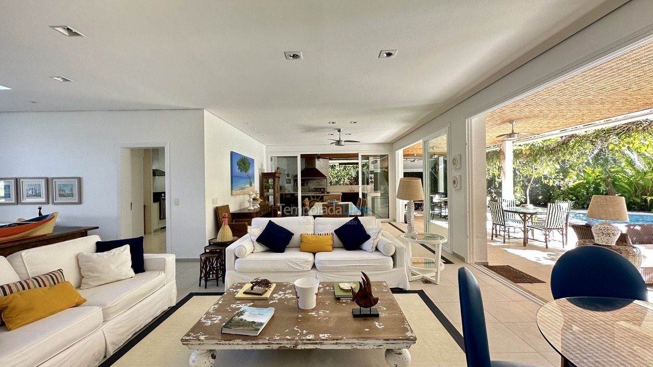 Casa para aluguel de temporada em São Sebastião (244)