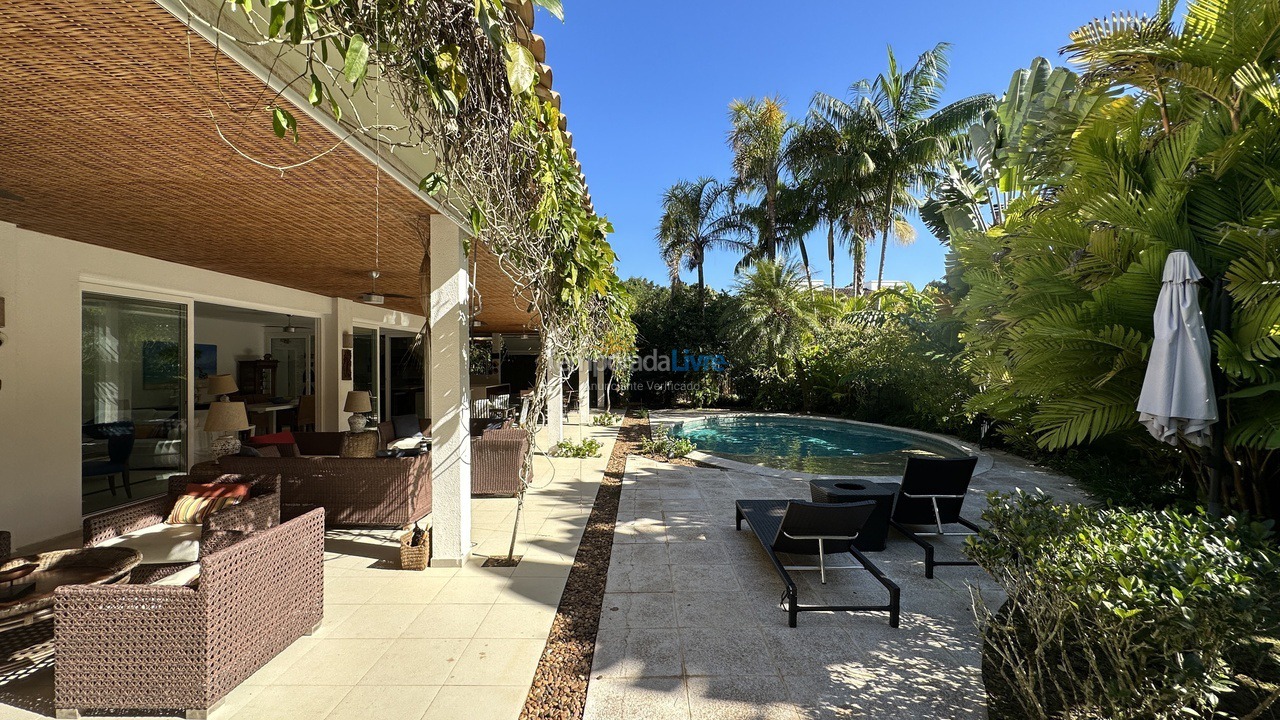 Casa para aluguel de temporada em São Sebastião (244)