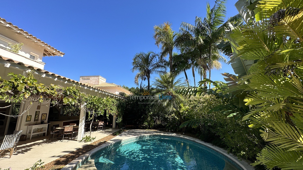 Casa para aluguel de temporada em São Sebastião (244)