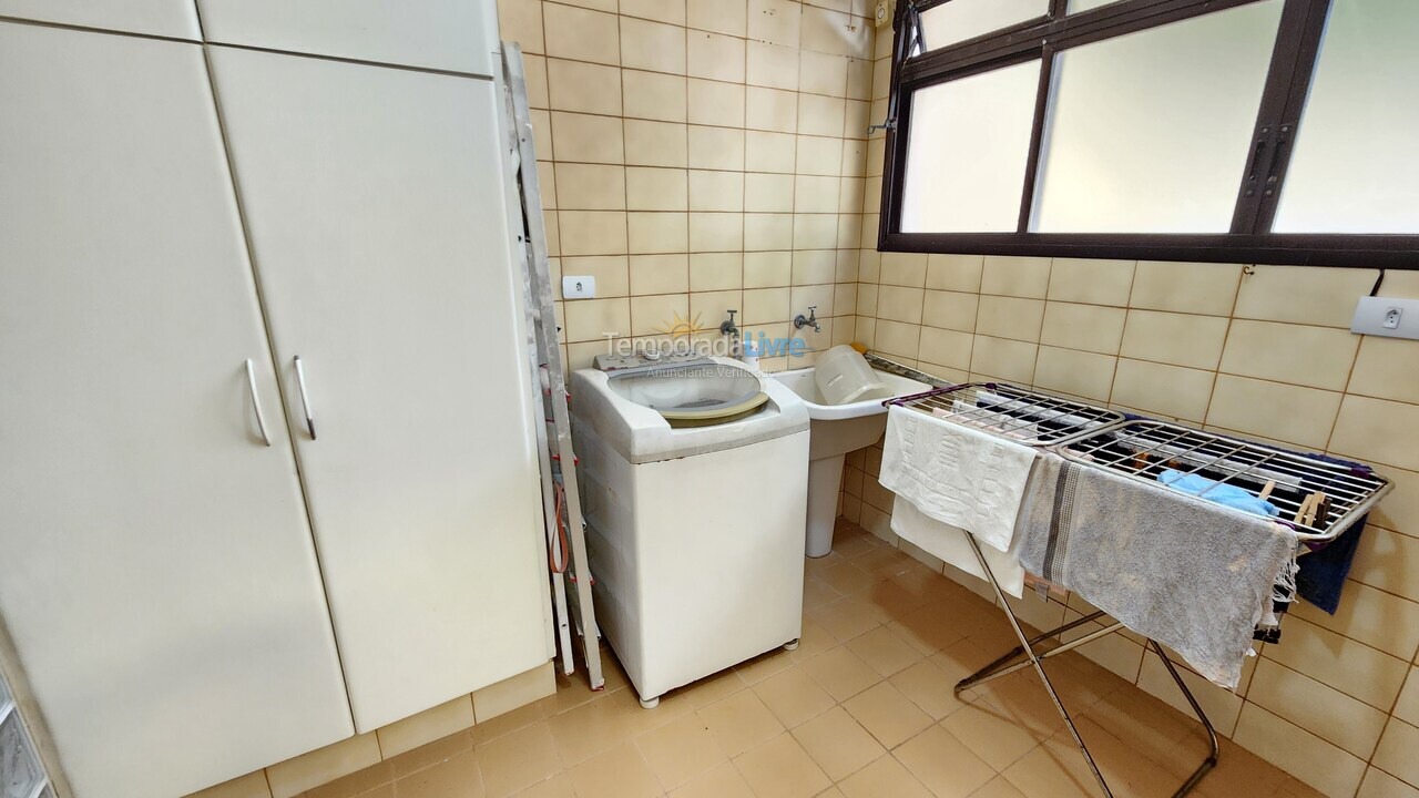 Apartment for vacation rental in Guarujá (Pitangueiras)