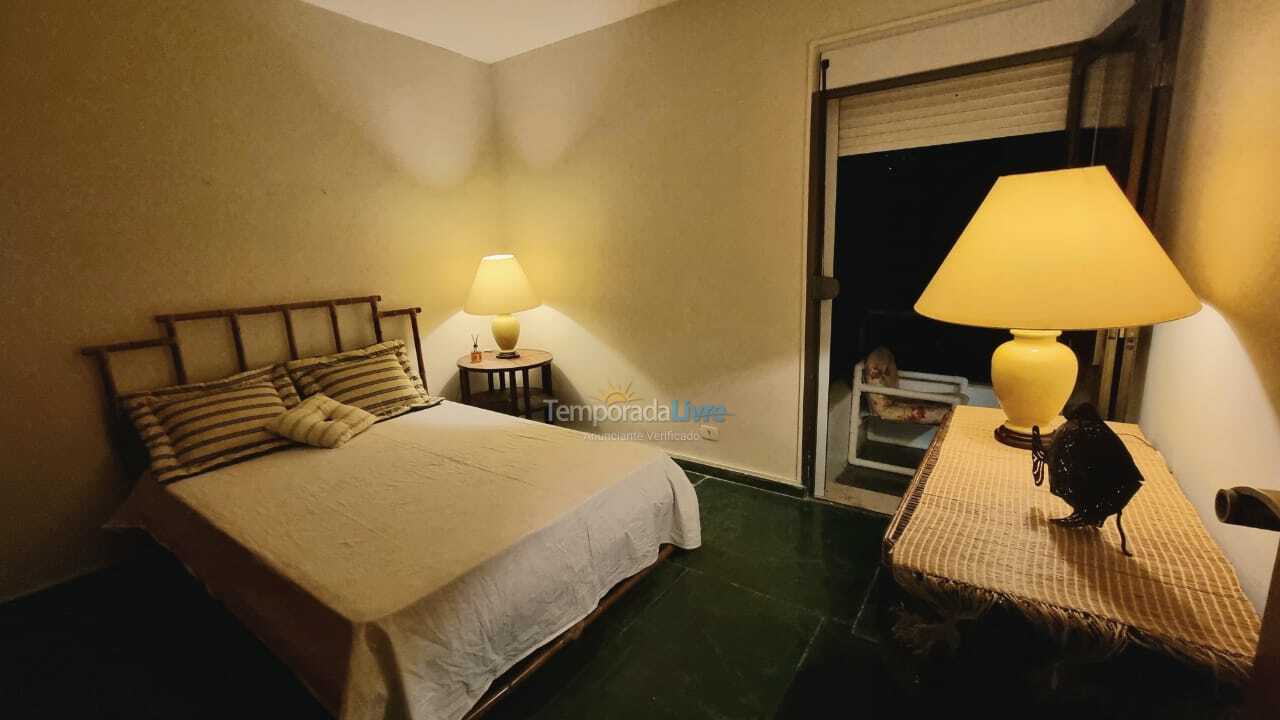 Apartment for vacation rental in Guarujá (Pitangueiras)