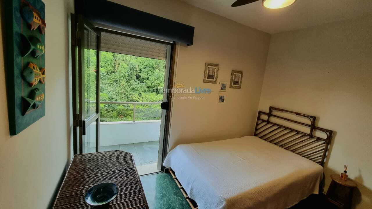 Apartment for vacation rental in Guarujá (Pitangueiras)