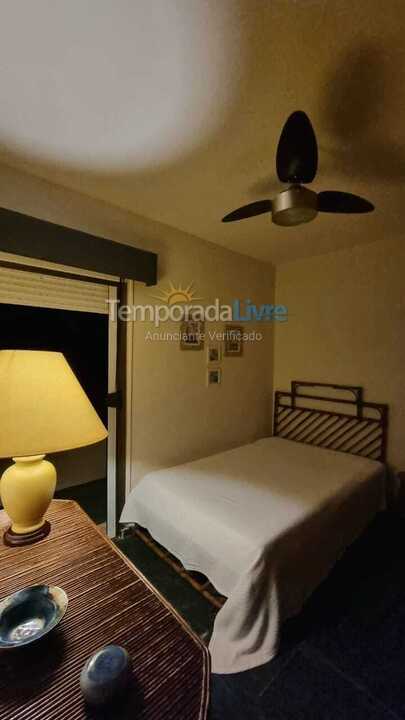 Apartment for vacation rental in Guarujá (Pitangueiras)