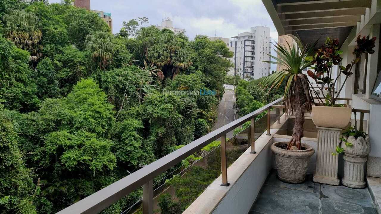 Apartment for vacation rental in Guarujá (Pitangueiras)