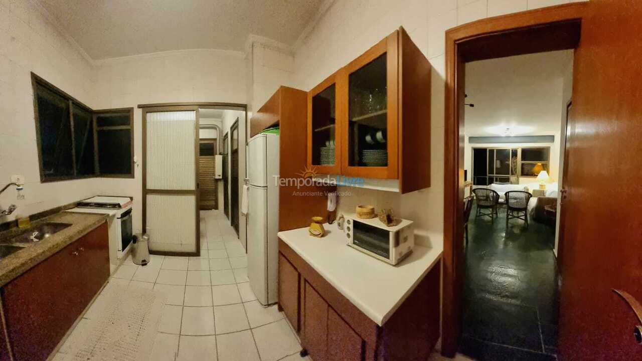 Apartment for vacation rental in Guarujá (Pitangueiras)