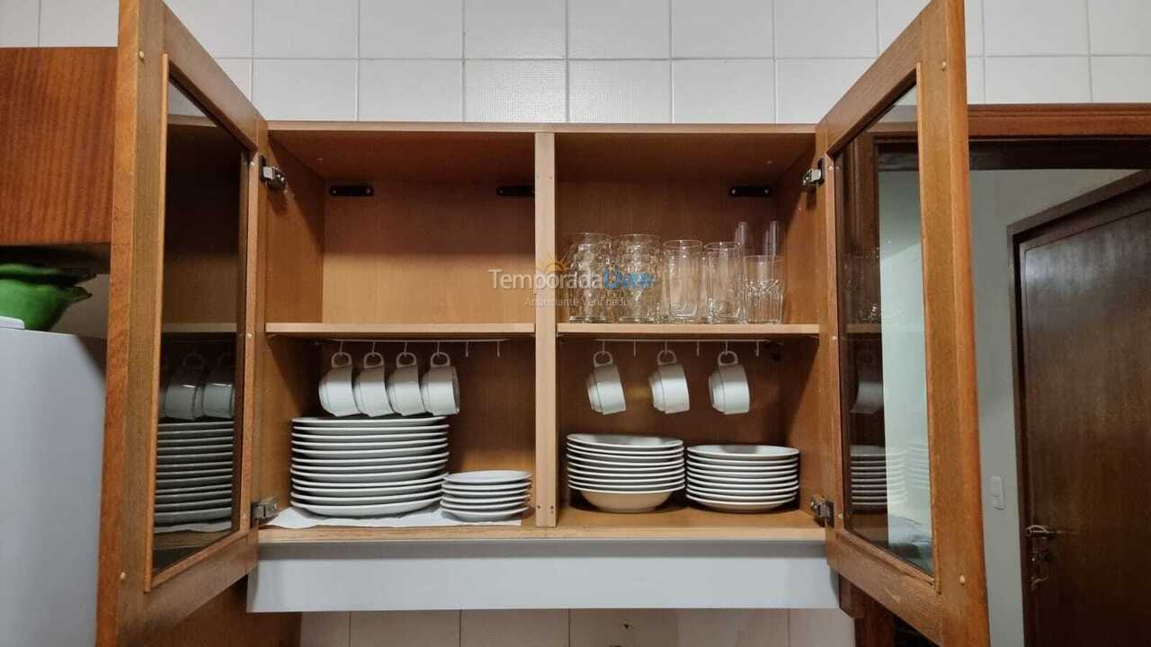 Apartment for vacation rental in Guarujá (Pitangueiras)