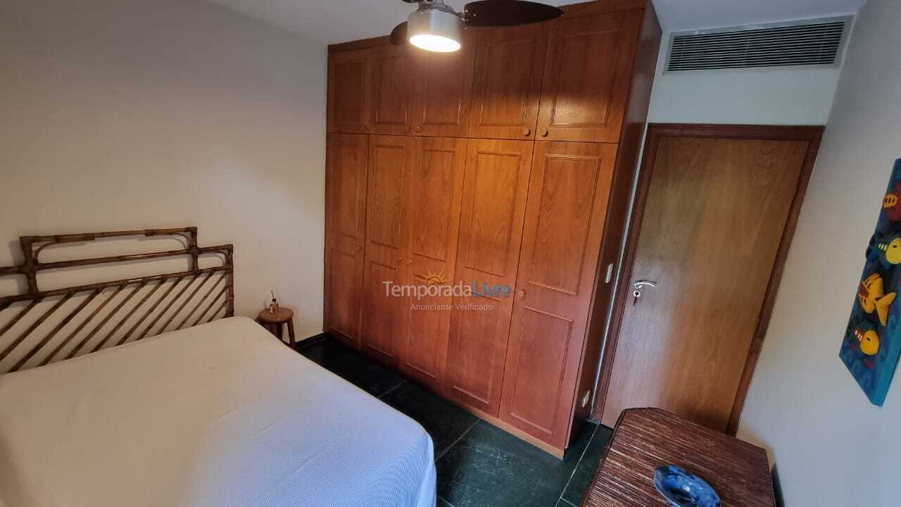 Apartment for vacation rental in Guarujá (Pitangueiras)