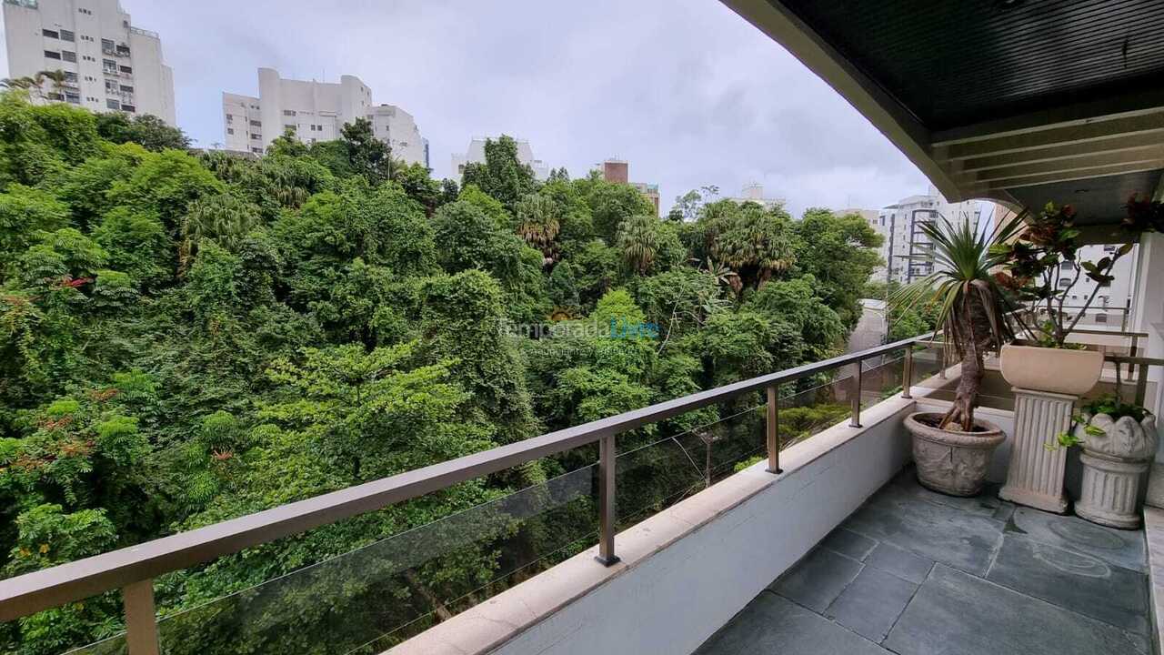 Apartment for vacation rental in Guarujá (Pitangueiras)
