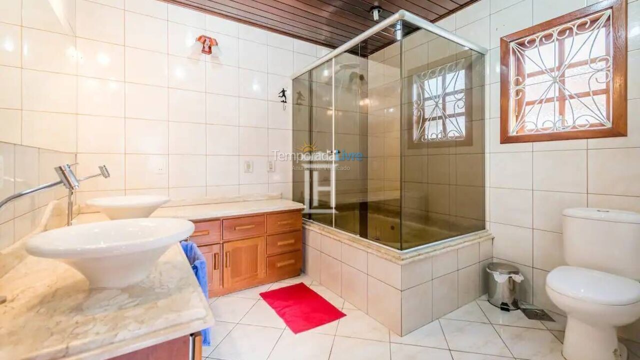 Casa para aluguel de temporada em Florianopolis (Jurerê Internacional)