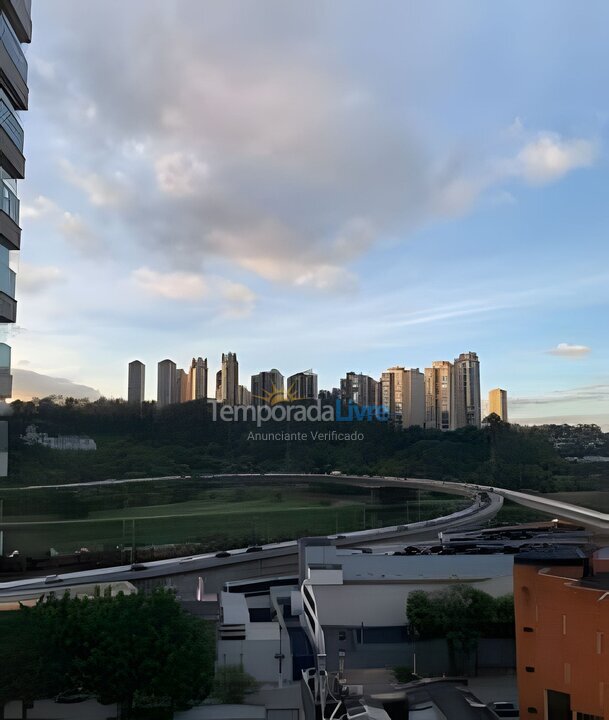 Apartamento para aluguel de temporada em São Paulo (Chácara Santo Antonio)