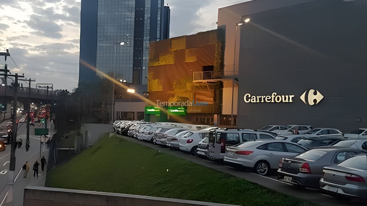 Apartamento para aluguel de temporada em São Paulo (João Dias)