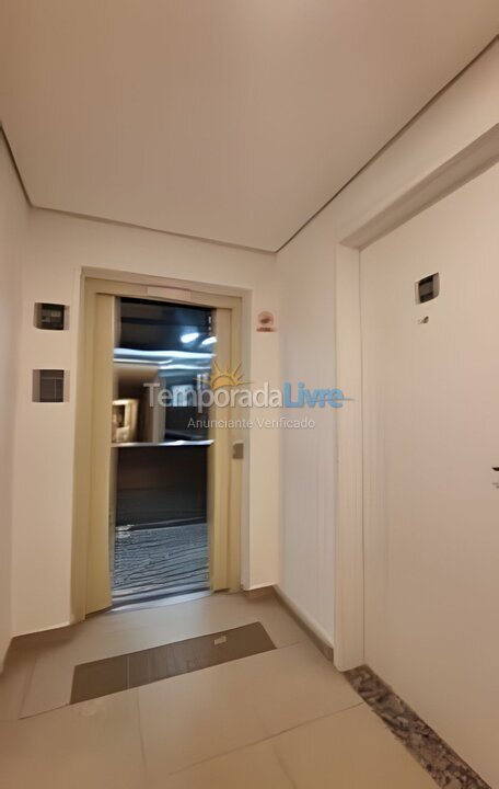 Apartamento para aluguel de temporada em São Paulo (João Dias)