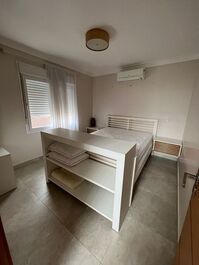 ¡Disponible para Nochevieja! Casa en urbanización cerrada con 4 suites y piscina climatizada.