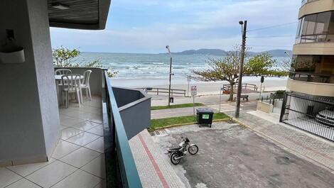 Apartamento para alugar em Itapema - Meia Praia