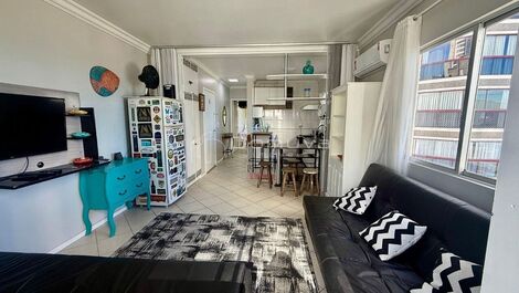 Seasonal rental in the sea block, 1 bedroom, Balneário Camboriú
