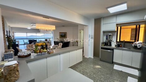 Alquiler por temporada de 3 suites frente al mar en Balneário Camboriú