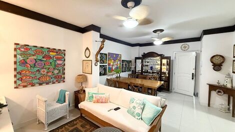 Seasonal rental in the seafront block with 3 bedrooms in Balneário Camboriú