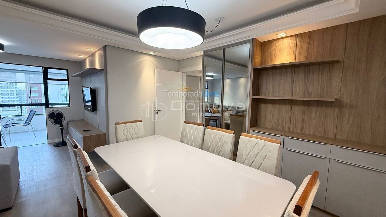 Apartamento para aluguel de temporada em Balneário Camboriú (Praia Central)