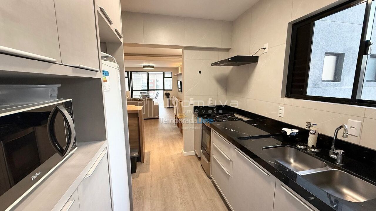 Apartamento para aluguel de temporada em Balneário Camboriú (Praia Central)