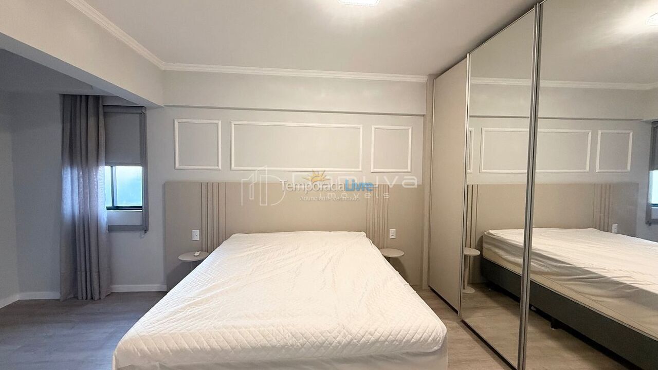 Apartamento para aluguel de temporada em Balneário Camboriú (Praia Central)
