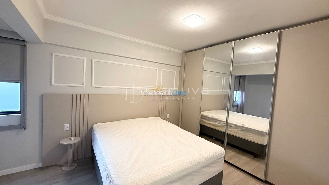 Apartamento para aluguel de temporada em Balneário Camboriú (Praia Central)