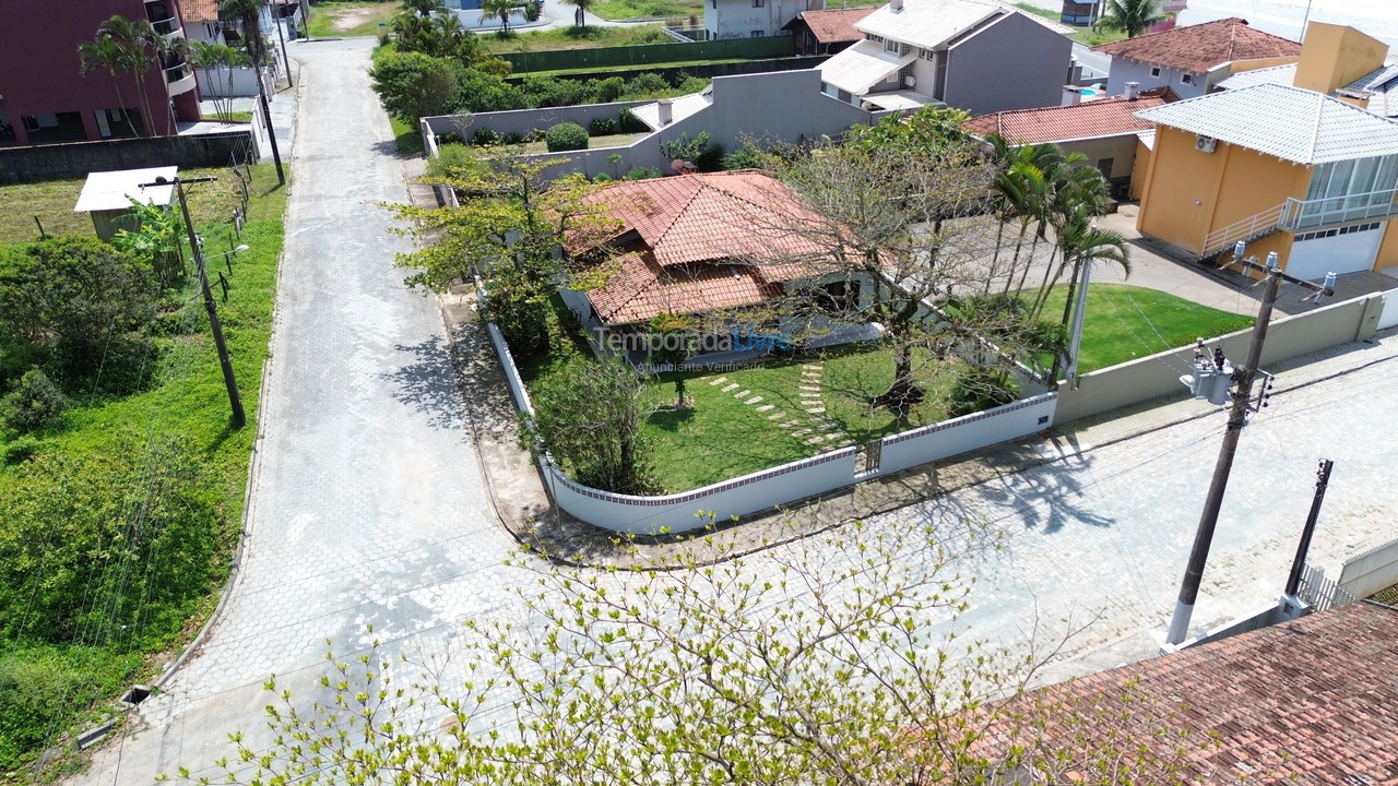 Casa para alquiler de vacaciones em São Francisco do Sul (Itaguaçu)