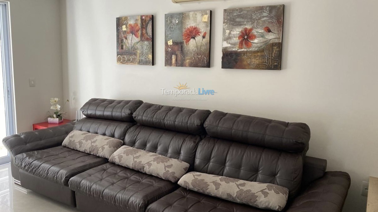 Apartamento para aluguel de temporada em Bombinhas (Praia de Bombas)