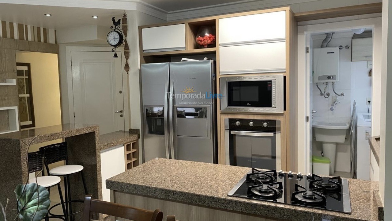 Apartamento para aluguel de temporada em Bombinhas (Praia de Bombas)