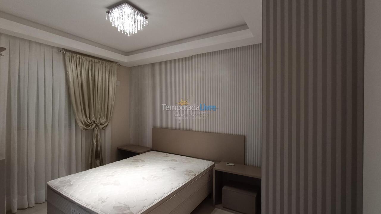 Apartamento para alquiler de vacaciones em Itapema (Meia Praia)