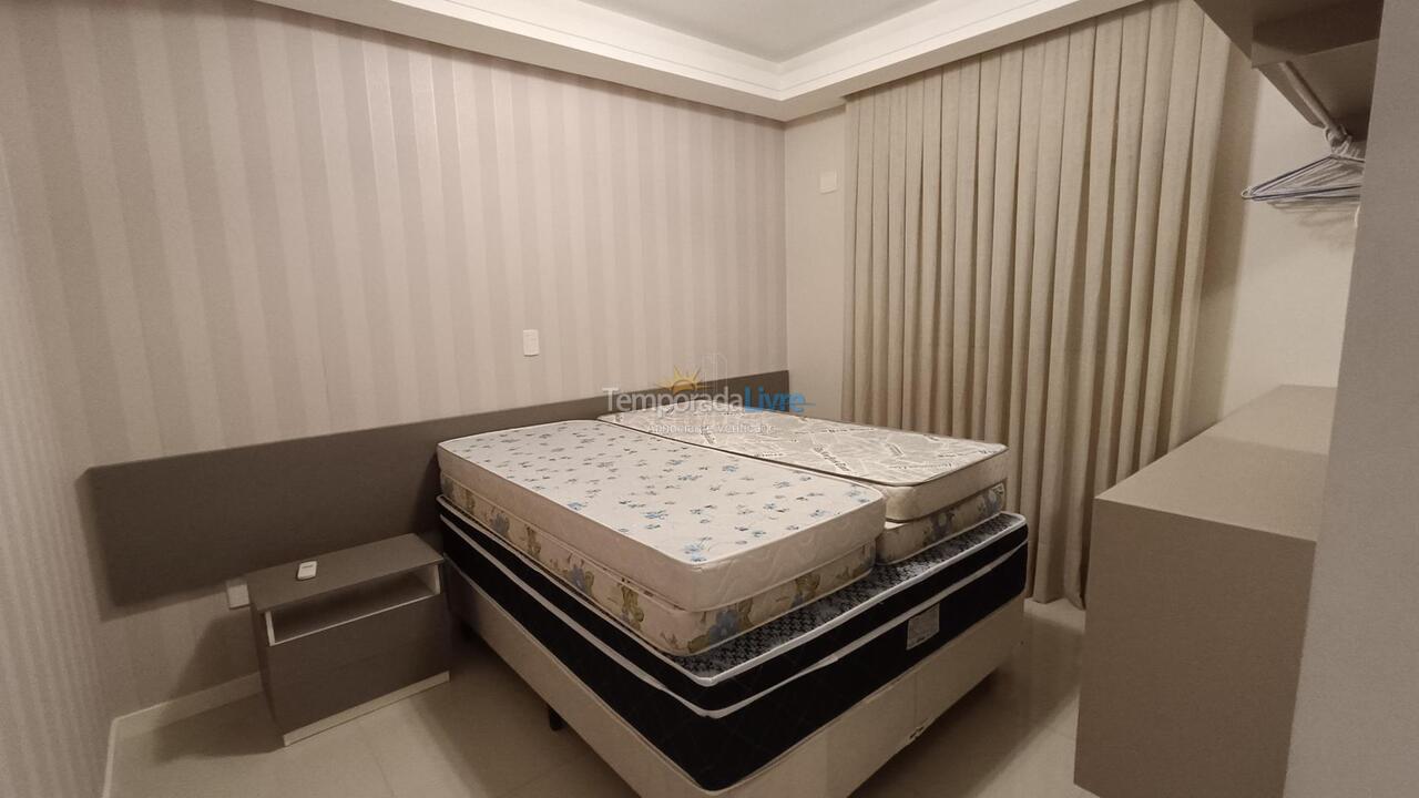 Apartamento para alquiler de vacaciones em Itapema (Meia Praia)