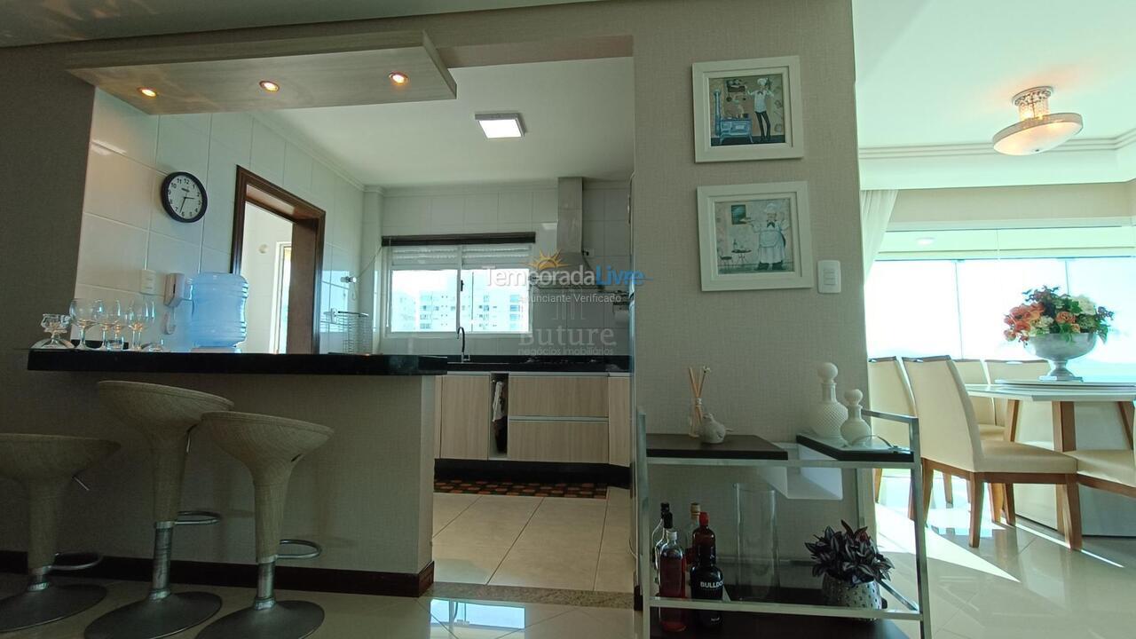 Apartamento para aluguel de temporada em Itapema (Meia Praia)