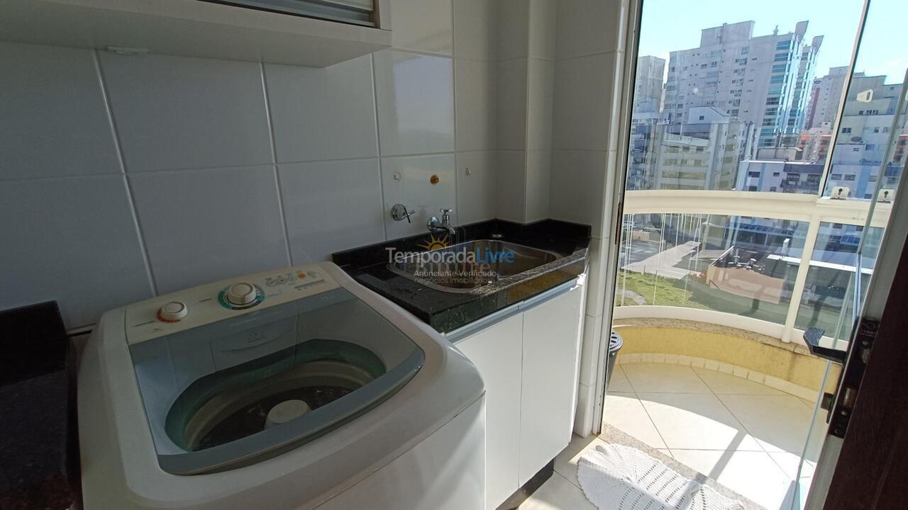 Apartamento para aluguel de temporada em Itapema (Meia Praia)