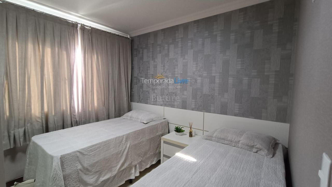 Apartamento para aluguel de temporada em Itapema (Meia Praia)